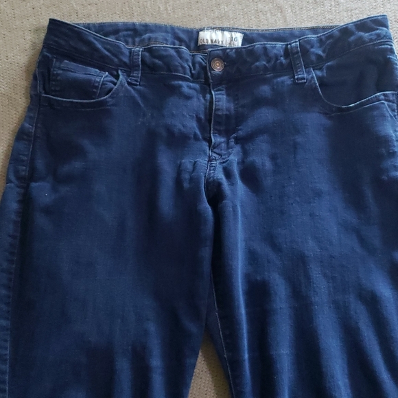 old navy size 6 jeans in inches